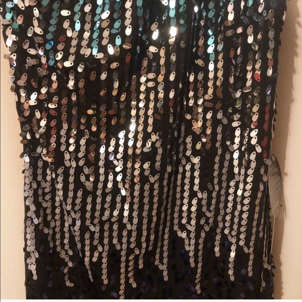 ⭐️ Love Reign Sequins Dress - Picture 2 of 6